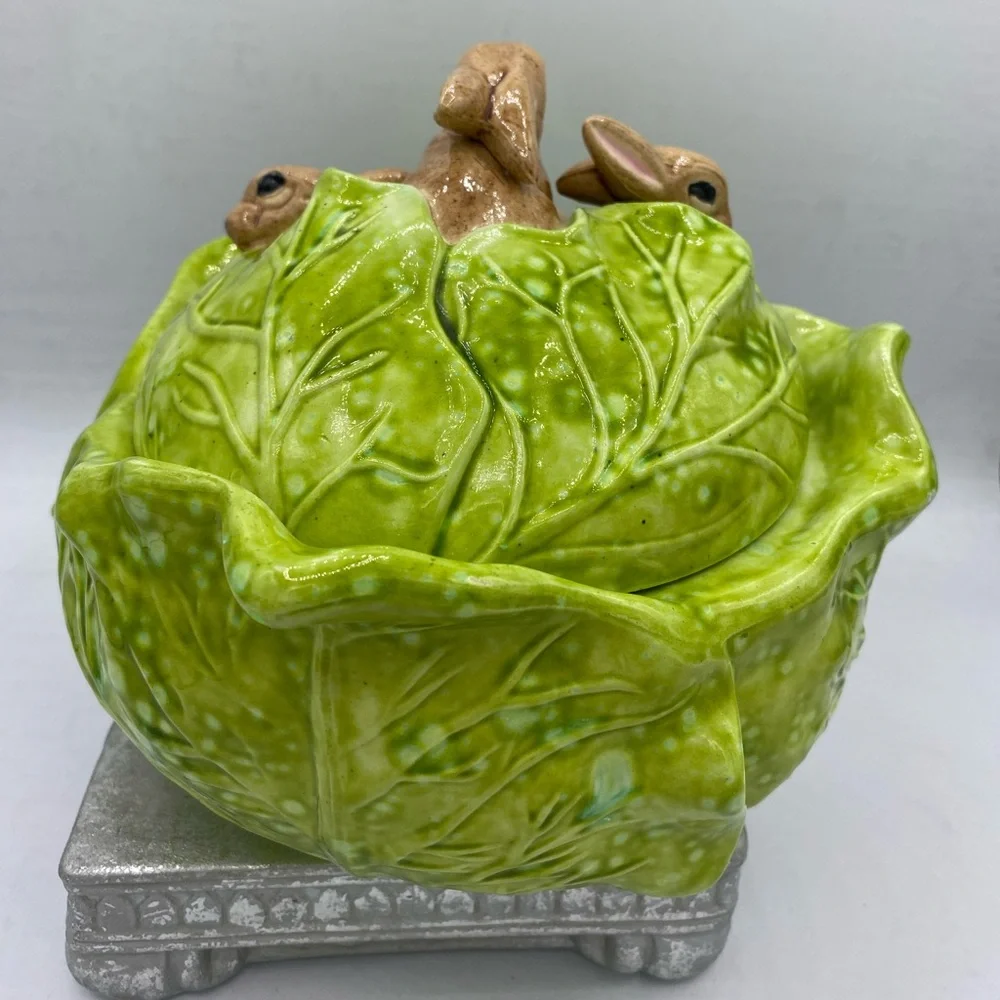 Vintage Holland Mold Green Cabbage Bowl With Lid Featuring Brown Bunnies On Top